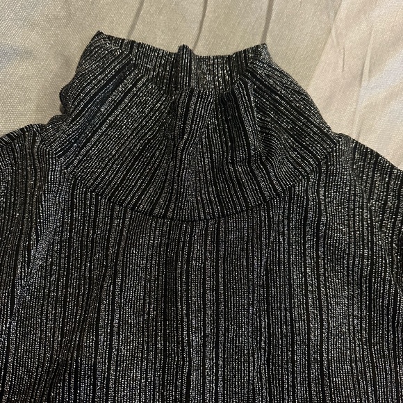 brand new, never Worn - Picture 3 of 3